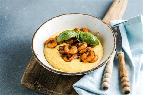 Polenta: A Delicious Journey Through Venetian Cuisine! - A Feast for the Senses and a Celebration of Rustic Charm